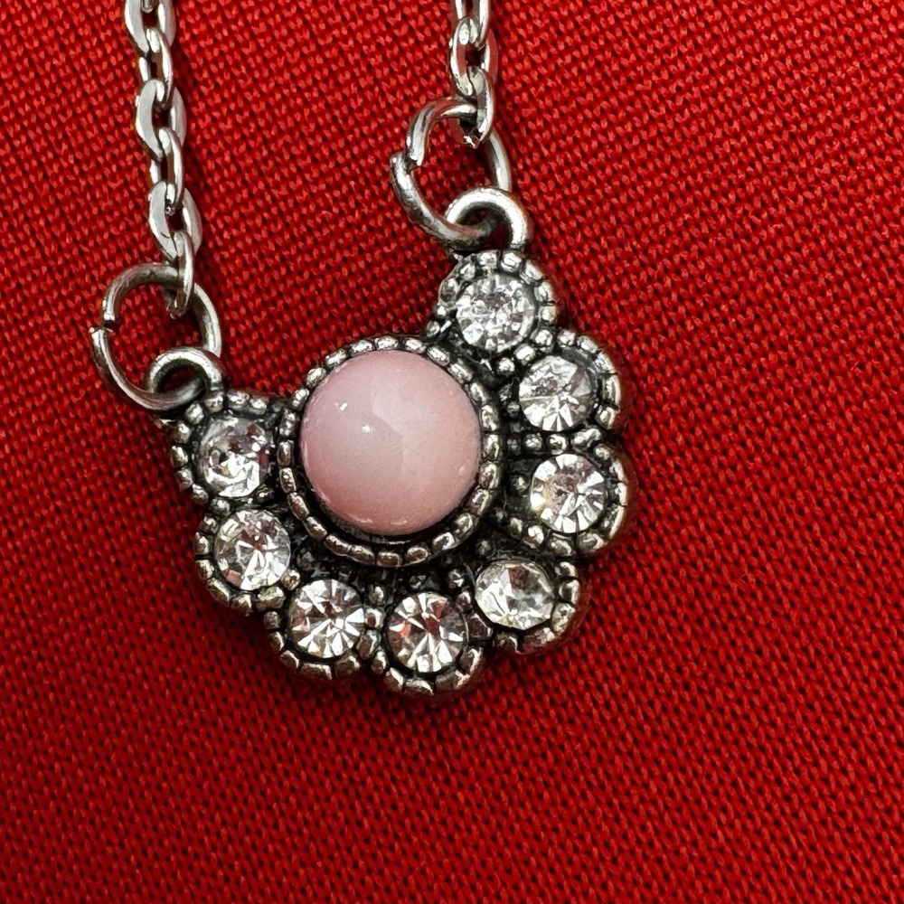 Silver Tone Necklace‎ With Pink Stone And Crystals